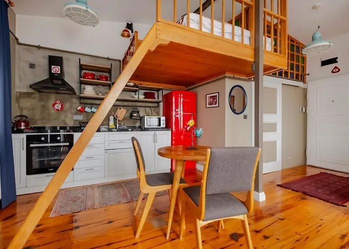 High Ceiling With Large Balcony